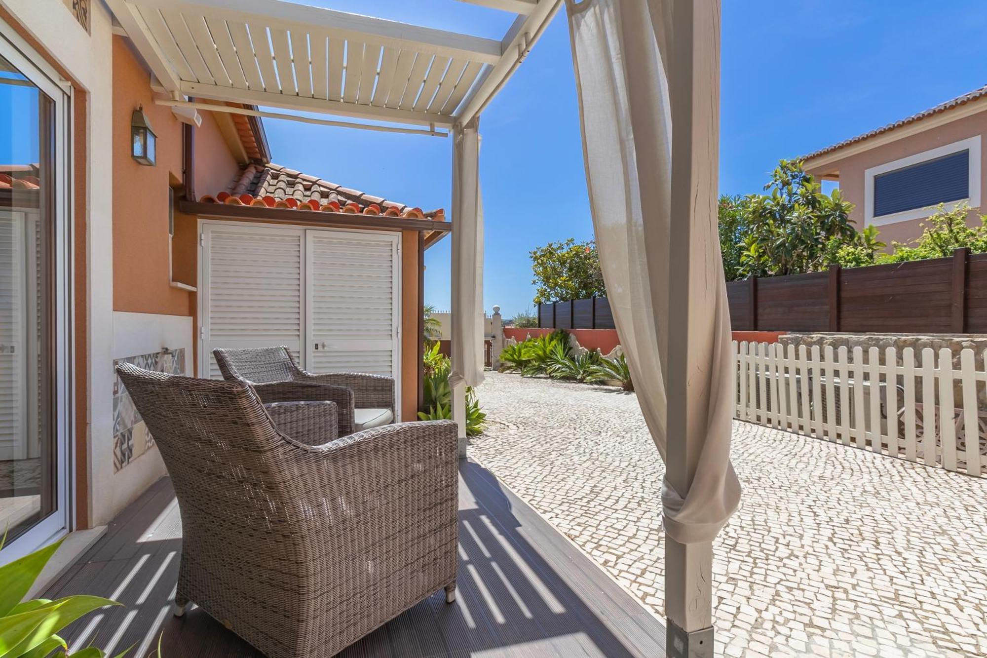 Villa Rosa (Adults Only) Lagos Exterior photo