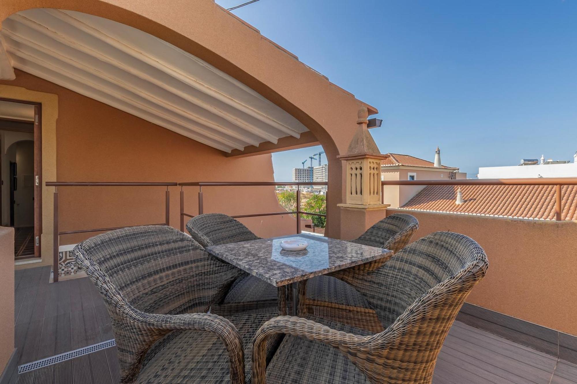 Villa Rosa (Adults Only) Lagos Exterior photo